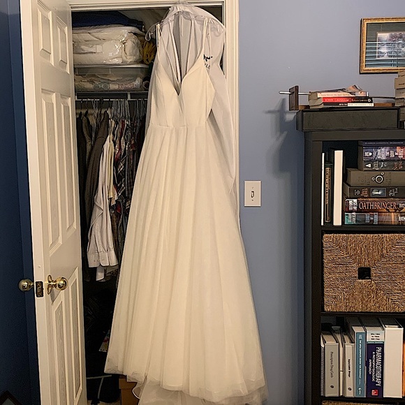 Wedding Dress - Picture 7 of 8